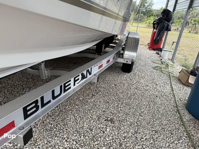 Slide: The Image of 2005 Seaswirl 2601 WA Striper for sale in Naples, FL - 43