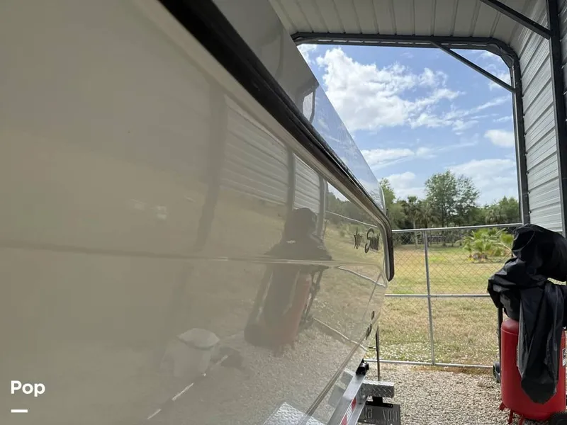 Slide: The Image of 2005 Seaswirl 2601 WA Striper for sale in Naples, FL - 50