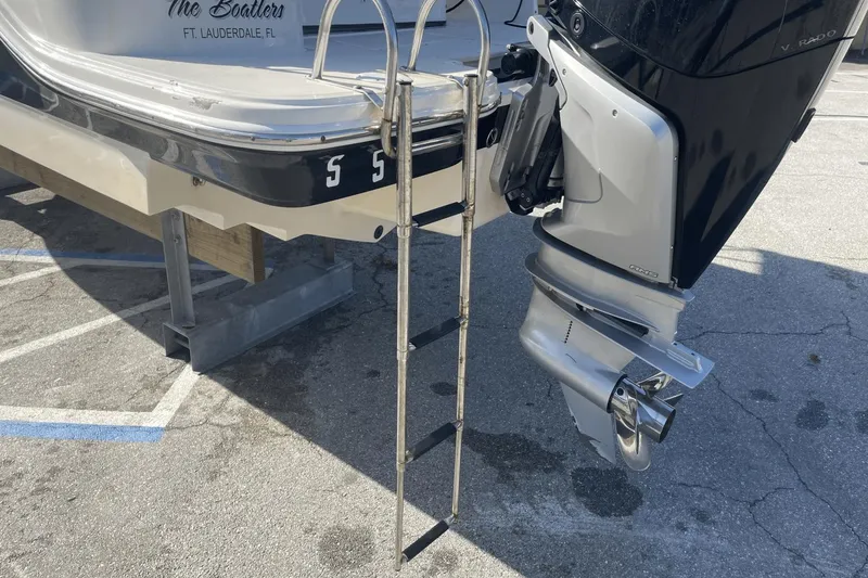 Slide: The Image of Sea Ray 250 SDX OB 2020 - 5