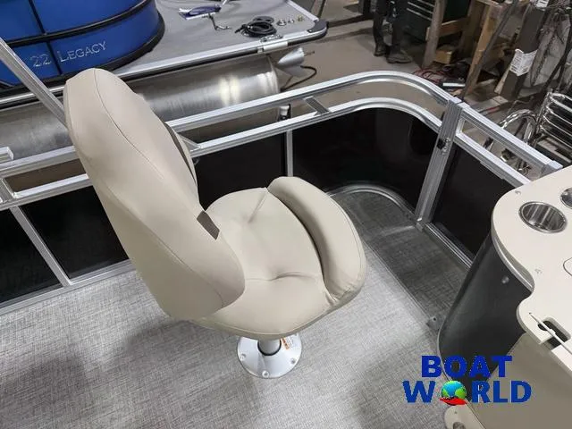 Slide: The Image of Beige captain's chair on 2025 Tahoe Sport 2385 Rear Fish boat deck. - 20
