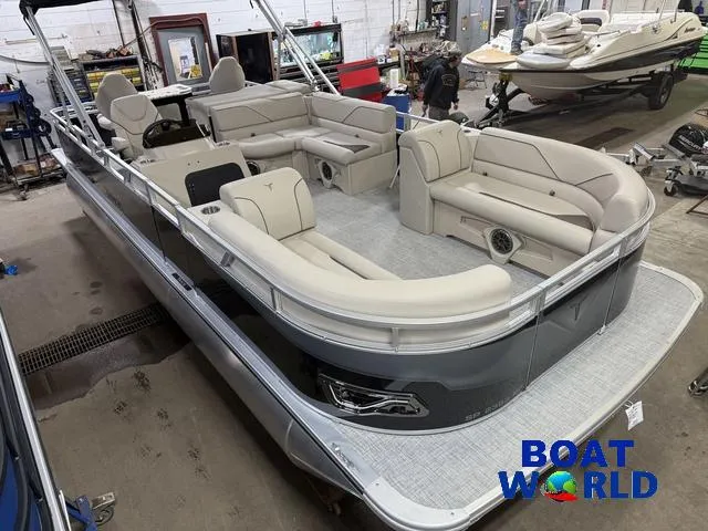 Slide: The Image of 2025 Tahoe Sport 2385 Rear Fish boat with Honda 4-Stroke EFI engine in showroom. - 42