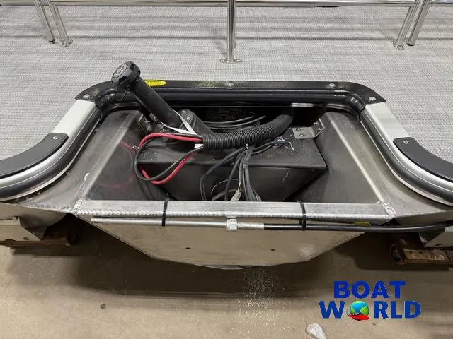 Slide: The Image of 2025 Bentley Pontoons Legacy 220 Swingback with Honda 4-Stroke EFI engine compartment. - 38