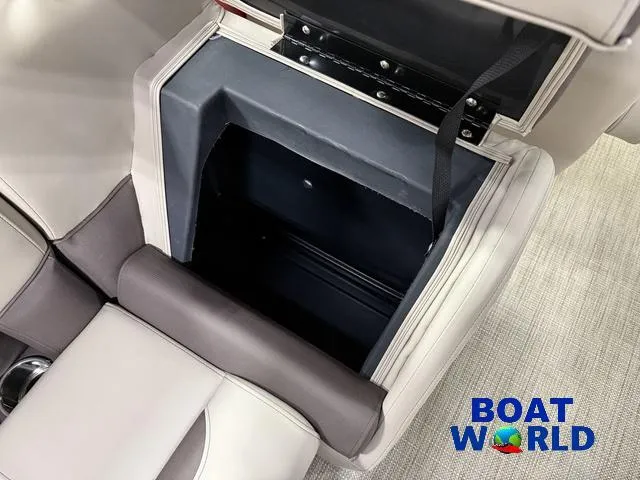 Slide: The Image of Bentley Pontoons Legacy 200 Navigator Quad Lounge & Honda 4-Stroke 2025 - 26