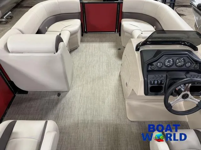 Slide: The Image of Bentley Pontoons Legacy 200 Navigator Quad Lounge & Honda 4-Stroke 2025 - 28