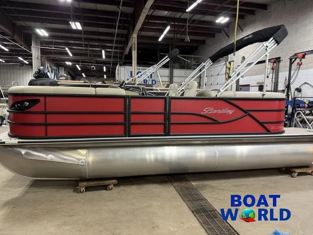 Slide: The Image of Bentley Pontoons Legacy 200 Navigator Quad Lounge & Honda 4-Stroke 2025 - 34