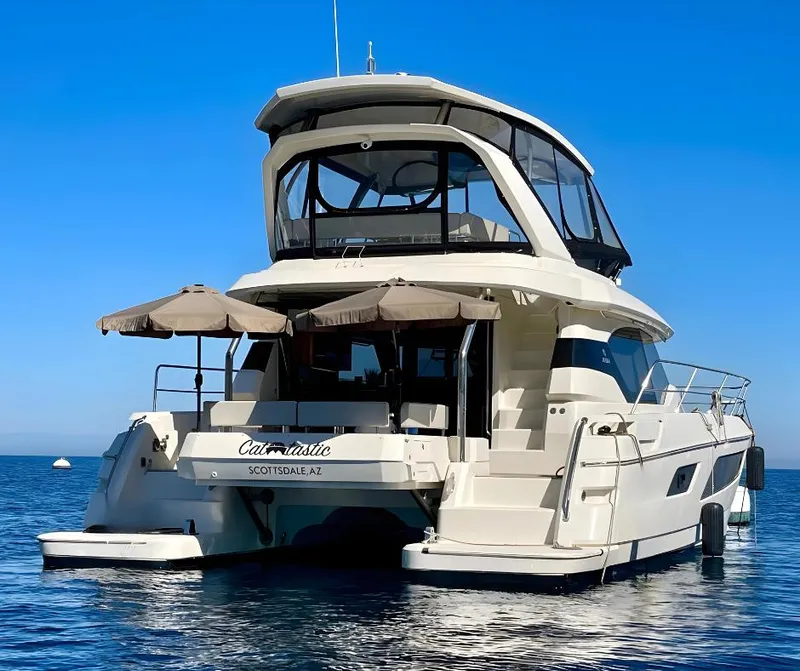 Slide: The Image of Aquila 44 at anchor - 3