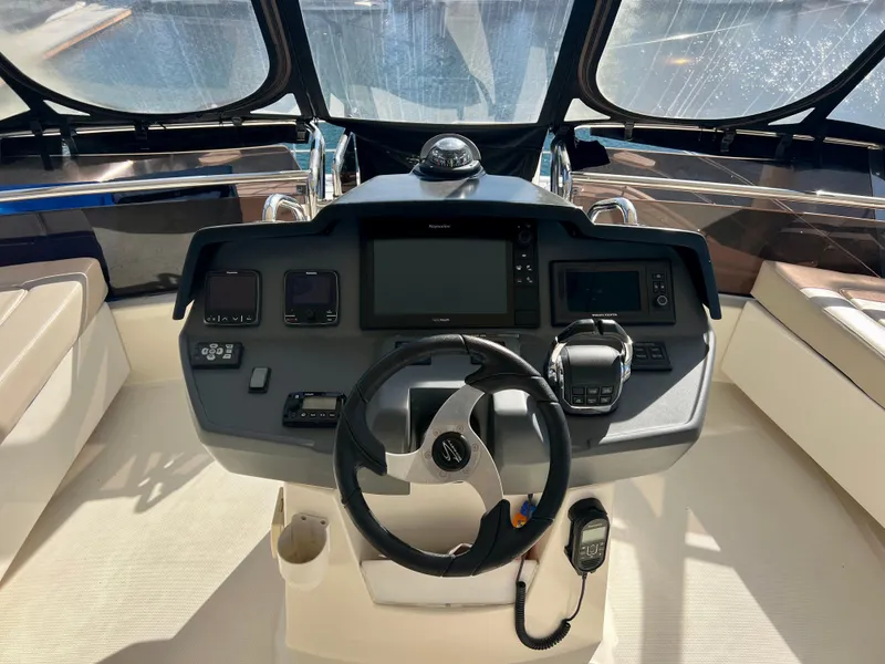 Slide: The Image of Flybridge Helm - 37