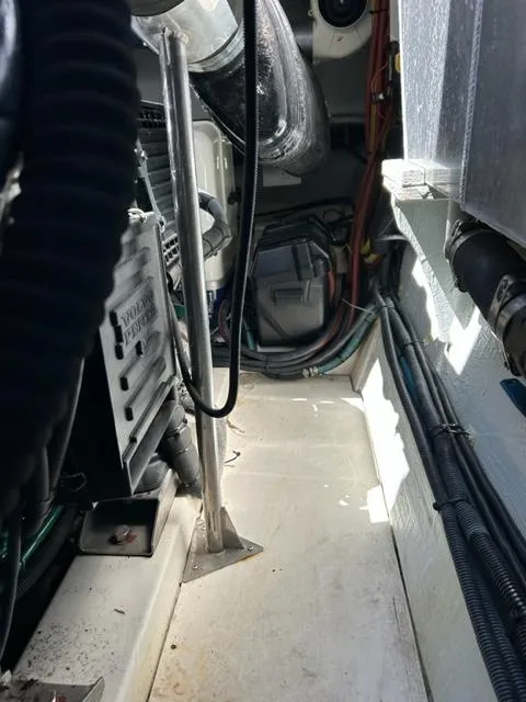 Slide: The Image of Portside Engine Access - 51