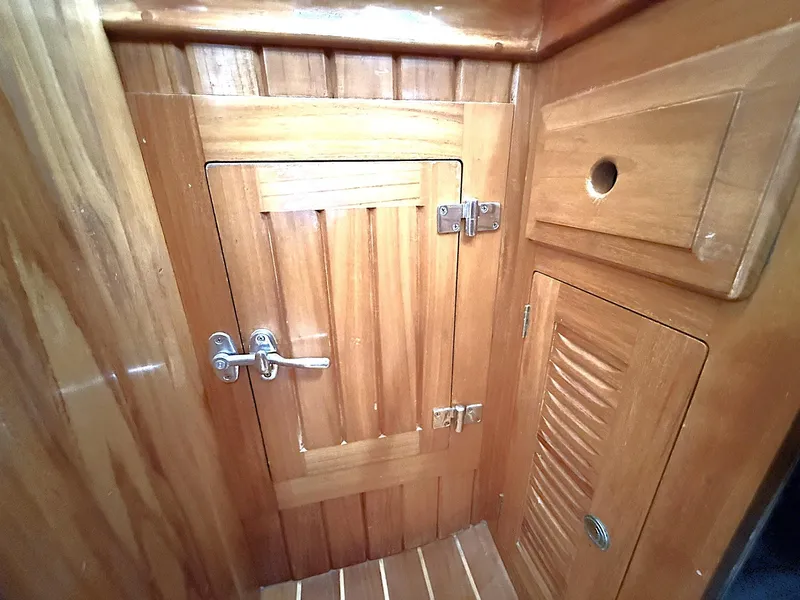 Slide: The Image of Wooden cabinetry inside 2000 Cabo Rico Pearl Edition Anniversary Special yacht. - 33