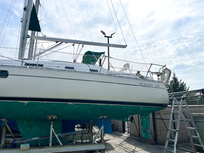 Slide: The Image of Beneteau Oceanis 321 1995 - 13