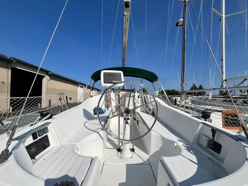 Slide: The Image of Beneteau Oceanis 321 1995 - 27