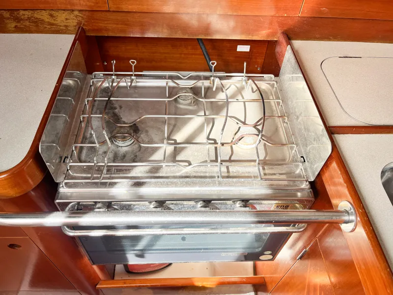 Slide: The Image of Beneteau Oceanis 321 1995 - 54