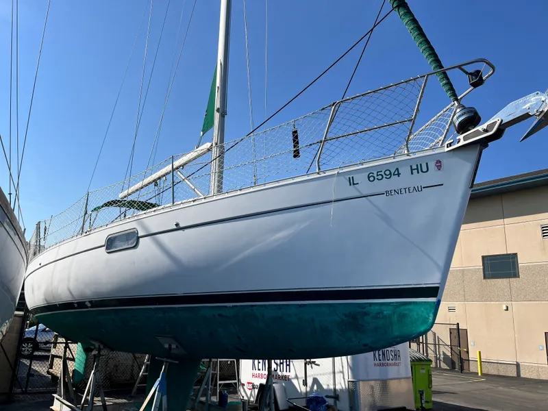 Slide: The Image of Beneteau Oceanis 321 1995 - 6