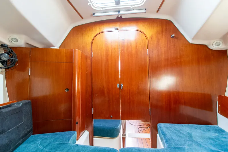 Slide: The Image of Beneteau Oceanis 321 1995 - 62