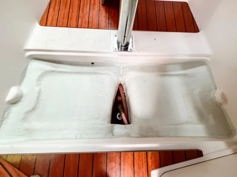 Slide: The Image of Beneteau Oceanis 321 1995 - 73