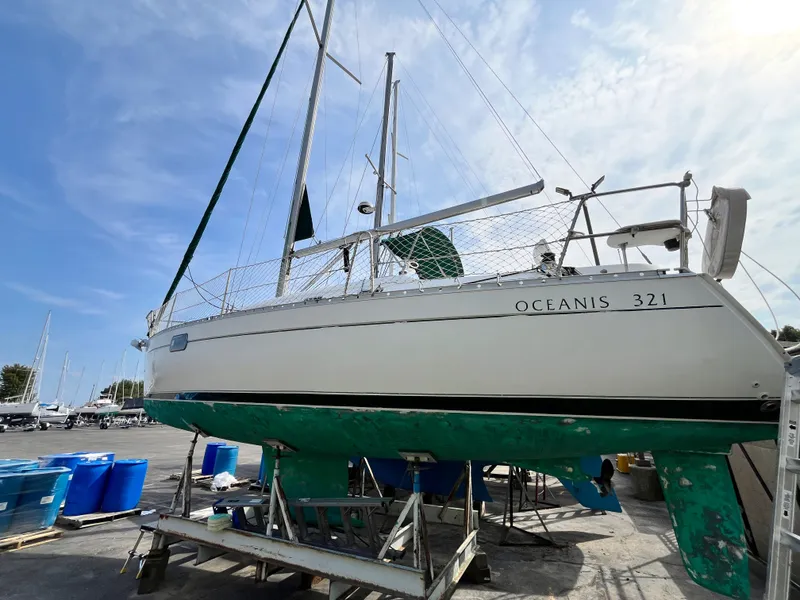 Slide: The Image of Beneteau Oceanis 321 1995 - 85