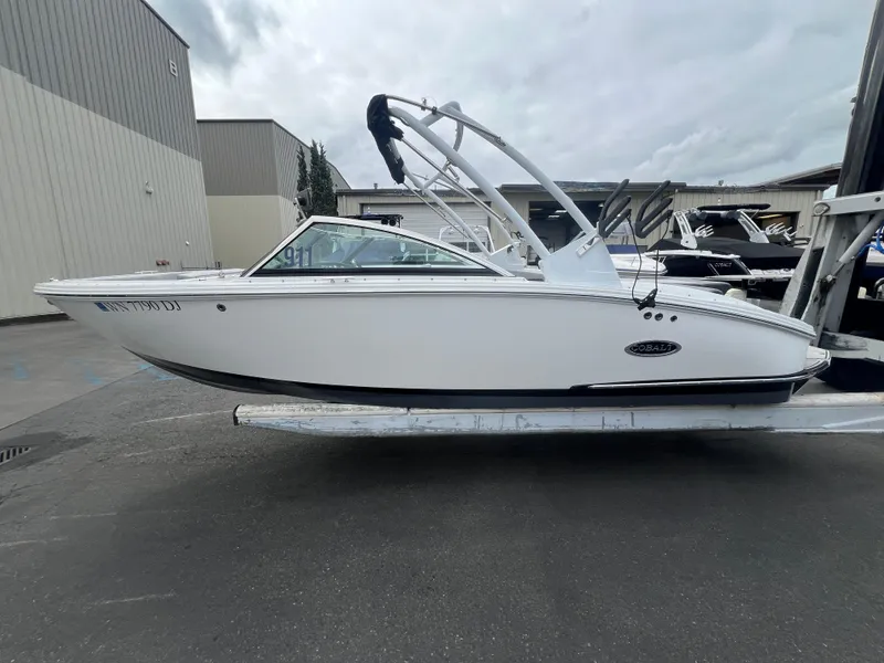 Slide: The Image of Cobalt CS23 Surf 2023 - 5