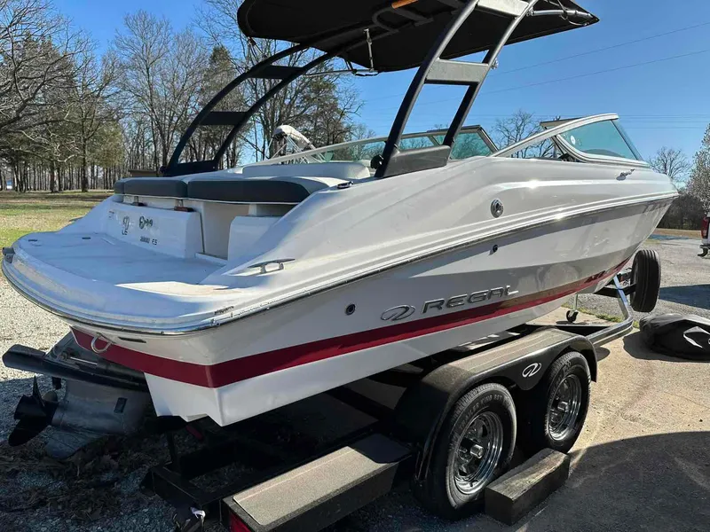 Slide: The Image of Regal 2000 ES 2020 - 4