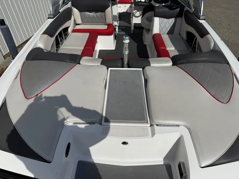 Slide: The Image of MasterCraft X55 2012 - 8