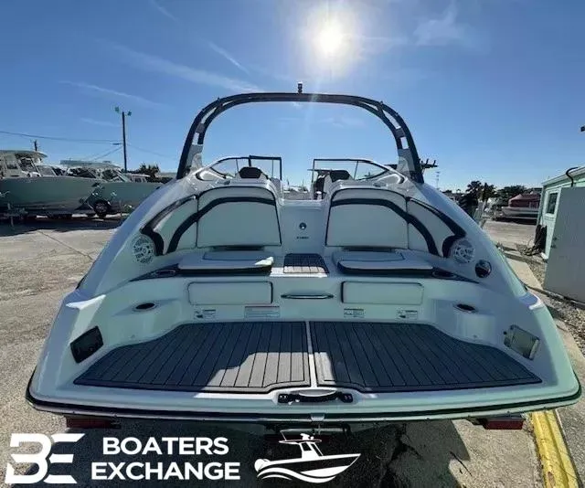 Slide: The Image of 2016 Yamaha Boats 242 LTD S, rear view, sunny day at Boaters Exchange. - 3