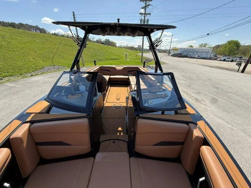 Slide: The Image of Axis T250 2025 - 31