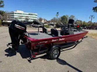 Slide: The Image of Tracker Bass Tracker Classic XL 2025 - 67