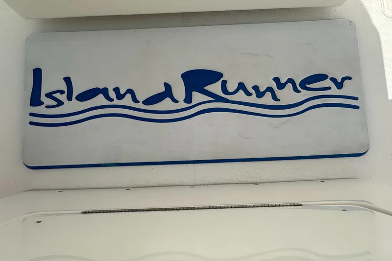 Slide: The Image of Island Runner 35 2006 - 62