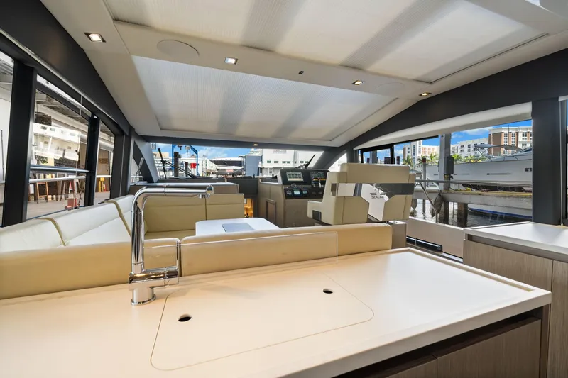 Slide: The Image of Sealine C430 2022 - 11