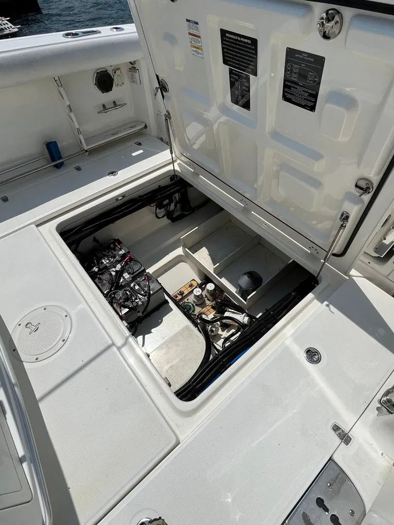 Slide: The Image of 2015 Boston Whaler 350 Outrage - 41