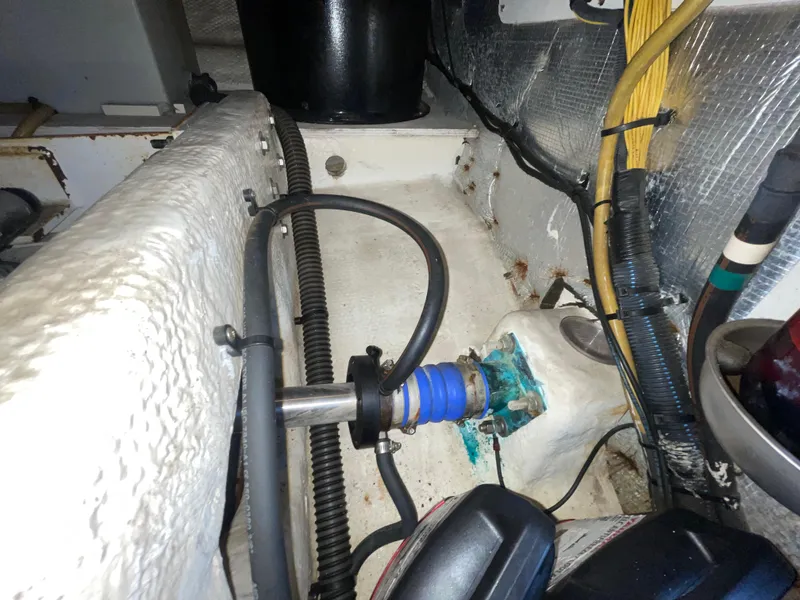 Slide: The Image of Silverton 42 Convertible 2006 - 64