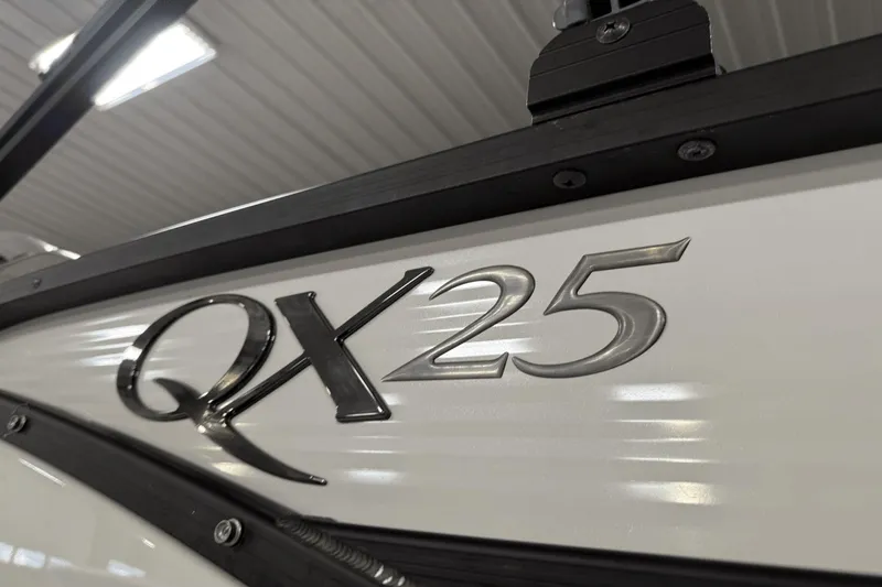 Slide: The Image of Bennington 25 QSXBW 2017 - 13