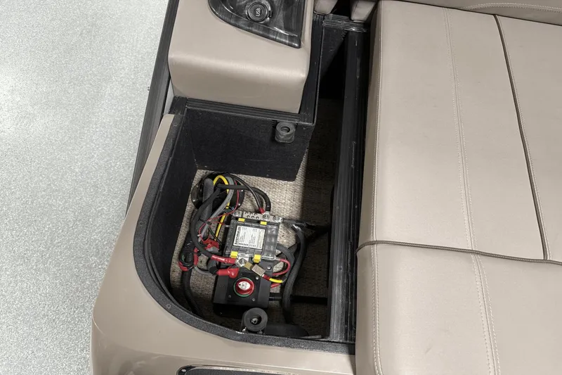 Slide: The Image of Bennington 25 QSXBW 2017 - 23