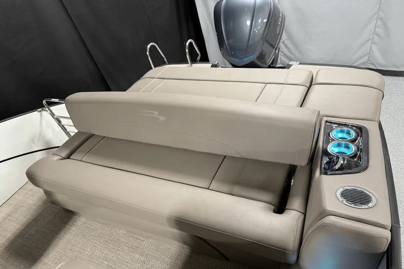 Slide: The Image of Bennington 25 QSXBW 2017 - 30