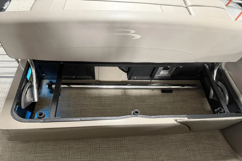 Slide: The Image of Bennington 25 QSXBW 2017 - 31