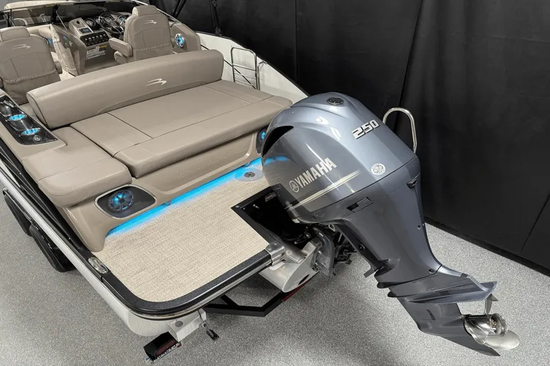 Slide: The Image of Bennington 25 QSXBW 2017 - 6