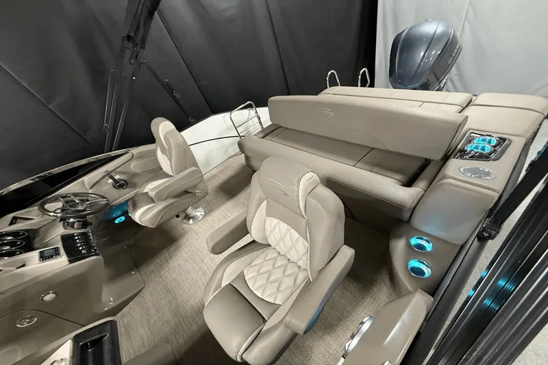 Slide: The Image of Bennington 25 QSXBW 2017 - 8