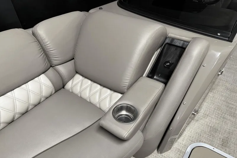 Slide: The Image of Bennington 25 QSXBW 2017 - 81