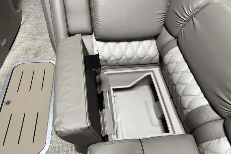 Slide: The Image of Bennington 25 QSXBW 2017 - 90