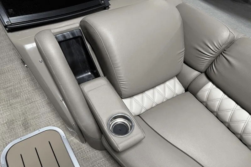 Slide: The Image of Bennington 25 QSXBW 2017 - 91