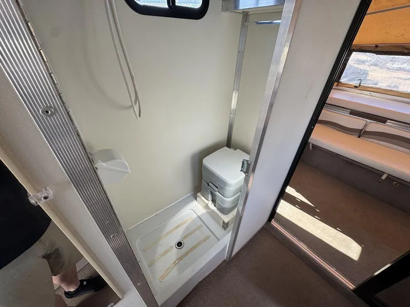 Slide: The Image of Sun Tracker 31 Party Cruiser 2006 - 105