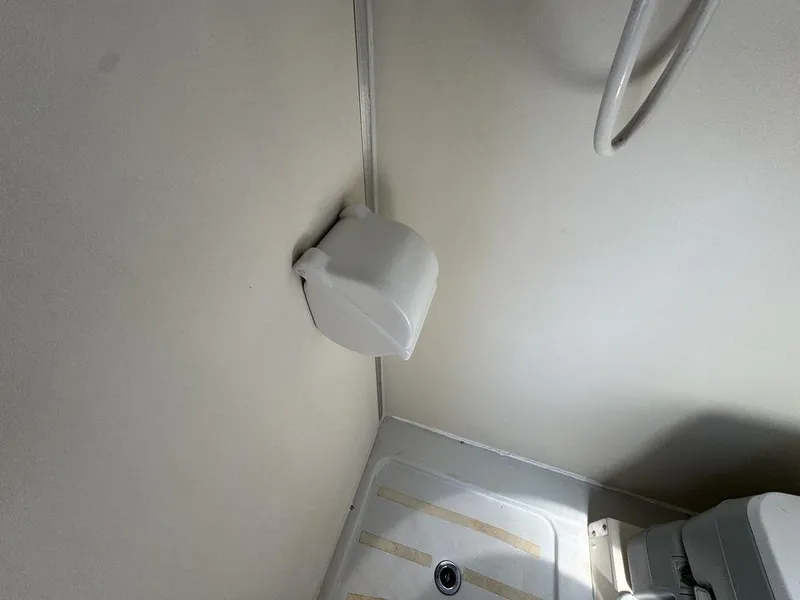 Slide: The Image of Sun Tracker 31 Party Cruiser 2006 - 108