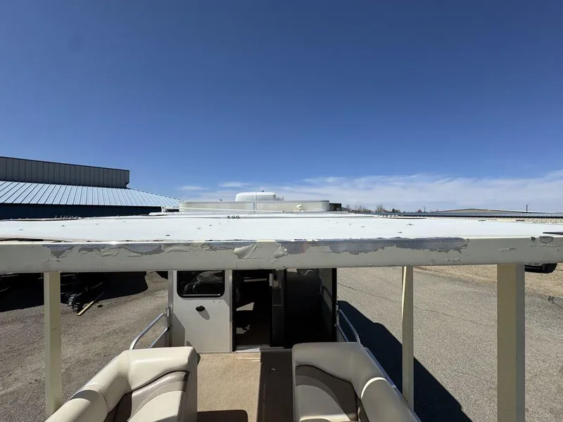 Slide: The Image of Sun Tracker 31 Party Cruiser 2006 - 67