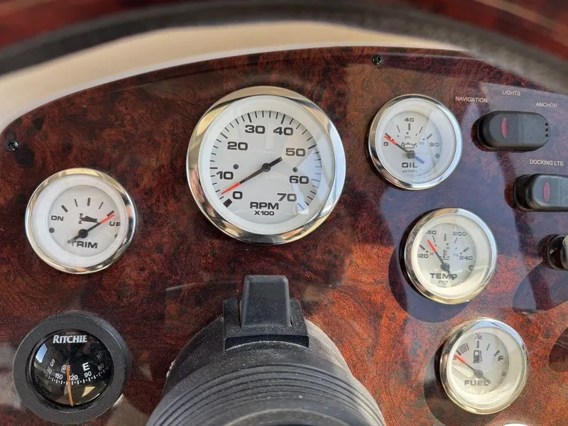 Slide: The Image of Sun Tracker 31 Party Cruiser 2006 - 78