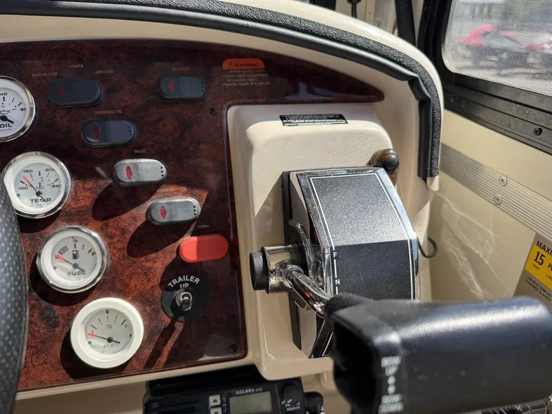 Slide: The Image of Sun Tracker 31 Party Cruiser 2006 - 79