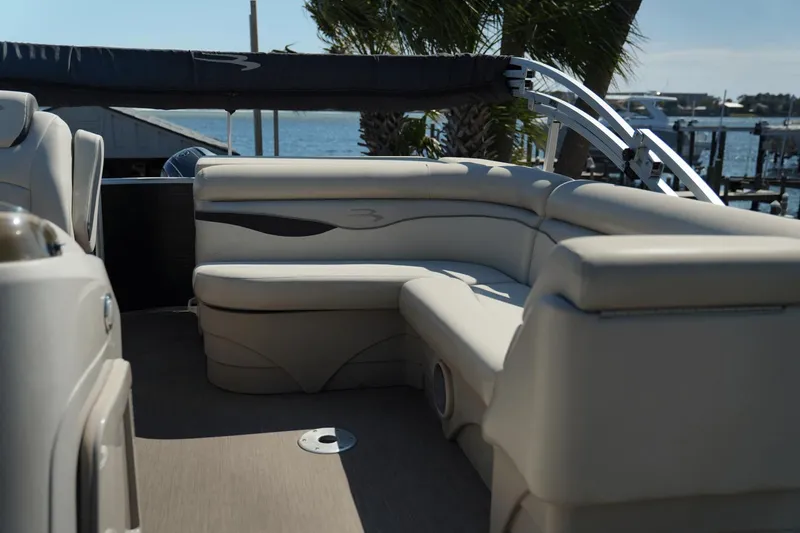 Slide: The Image of Bennington SX20 CRUISE 2018 - 15