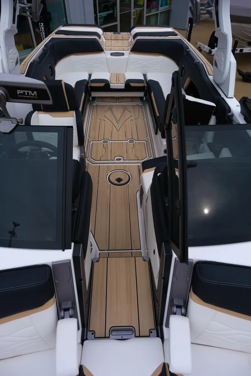 Slide: The Image of 2025 Supra SE450 boat interior with sleek design and modern features. - 25