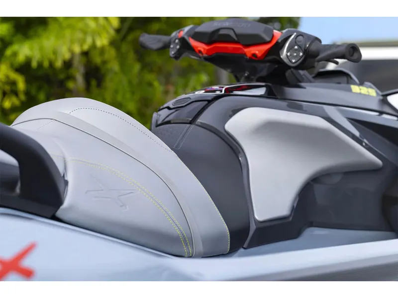 Slide: The Image of Sea-Doo RXT-X 325 Tech Package 2025 - 8