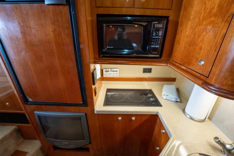 Slide: The Image of Cruisers Yachts 370 Express 2004 - 60