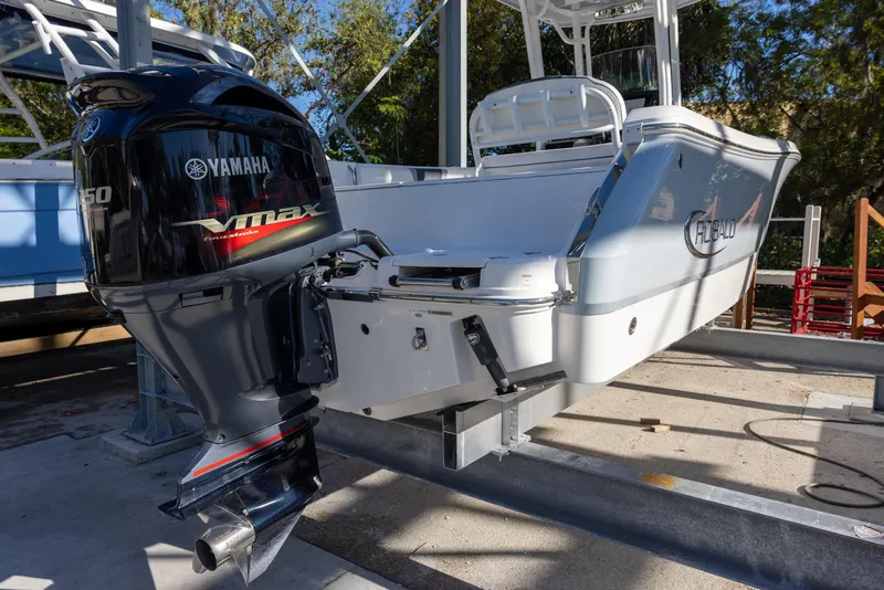Slide: The Image of 2020 Robalo R230 Center Console boat with Yamaha VMAX outboard engine. - 18