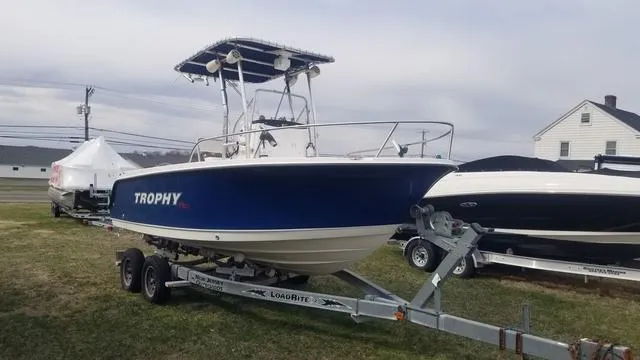 The Image of Trophy 1903 Center Console 2008 - 1
